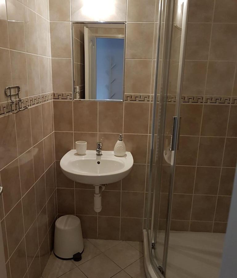 Hotel Statek U Dubu Svojetin Esterno foto