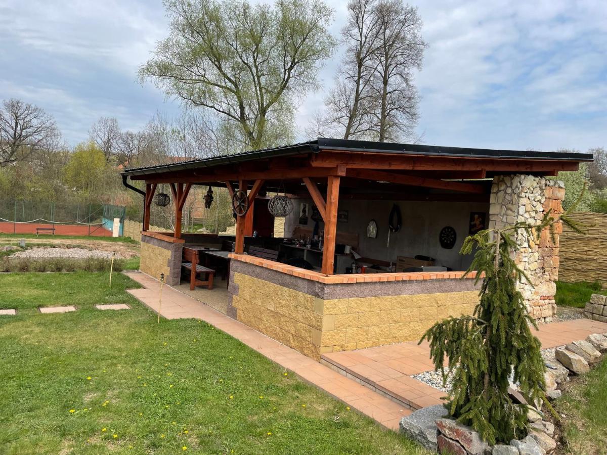 Hotel Statek U Dubu Svojetin Esterno foto