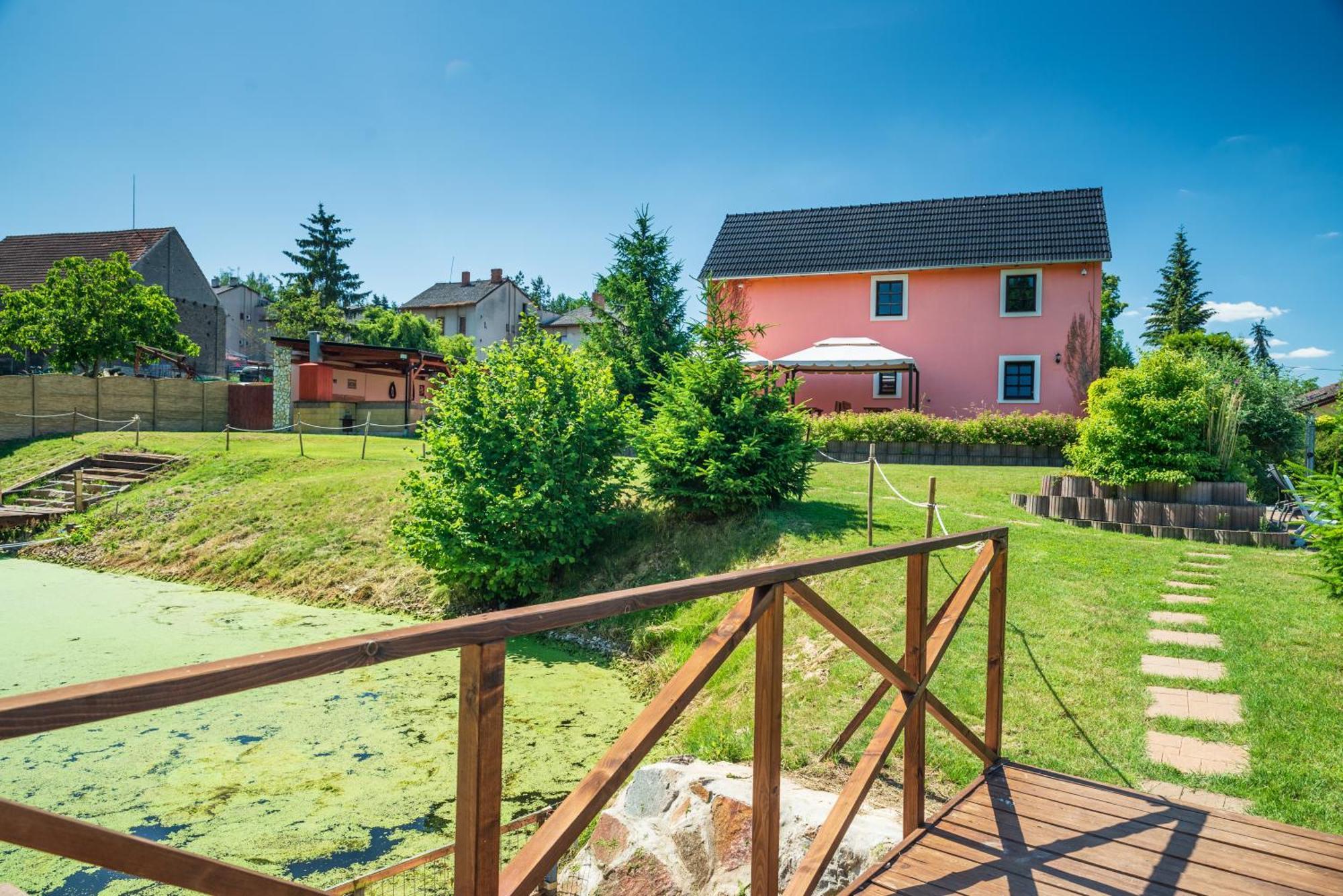 Hotel Statek U Dubu Svojetin Esterno foto